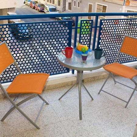 Apartamento en Torrevieja a 50m playa Bagian luar foto