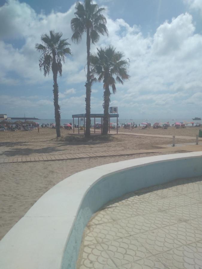 Apartamento en Torrevieja a 50m playa Bagian luar foto